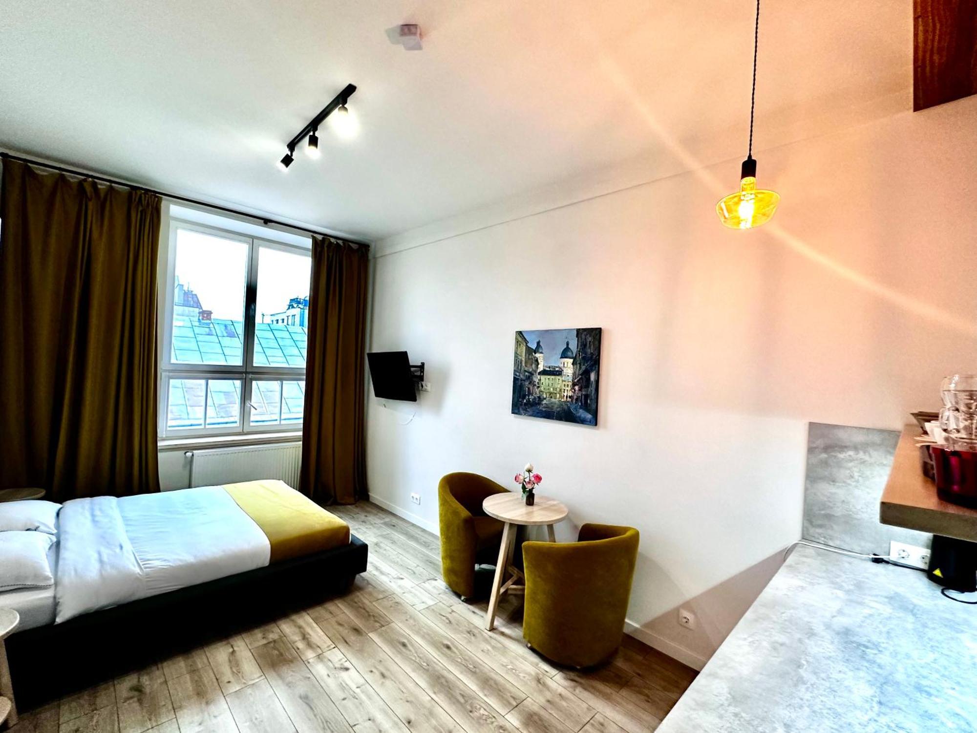 Hotel Gallery 21 Lviv Kültér fotó
