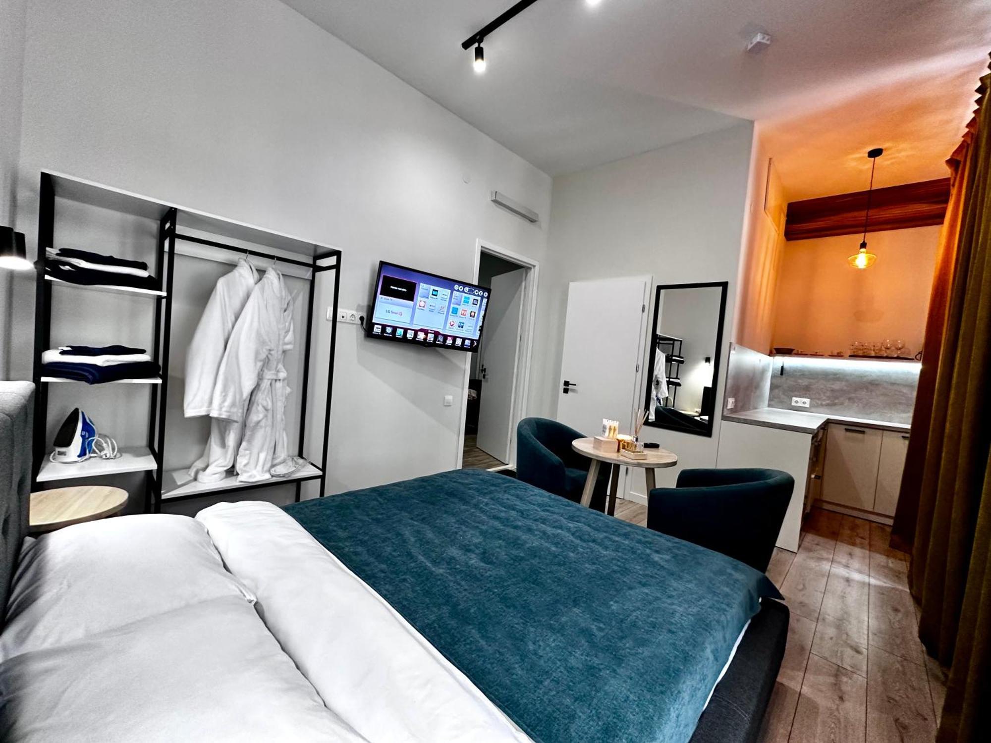 Hotel Gallery 21 Lviv Kültér fotó