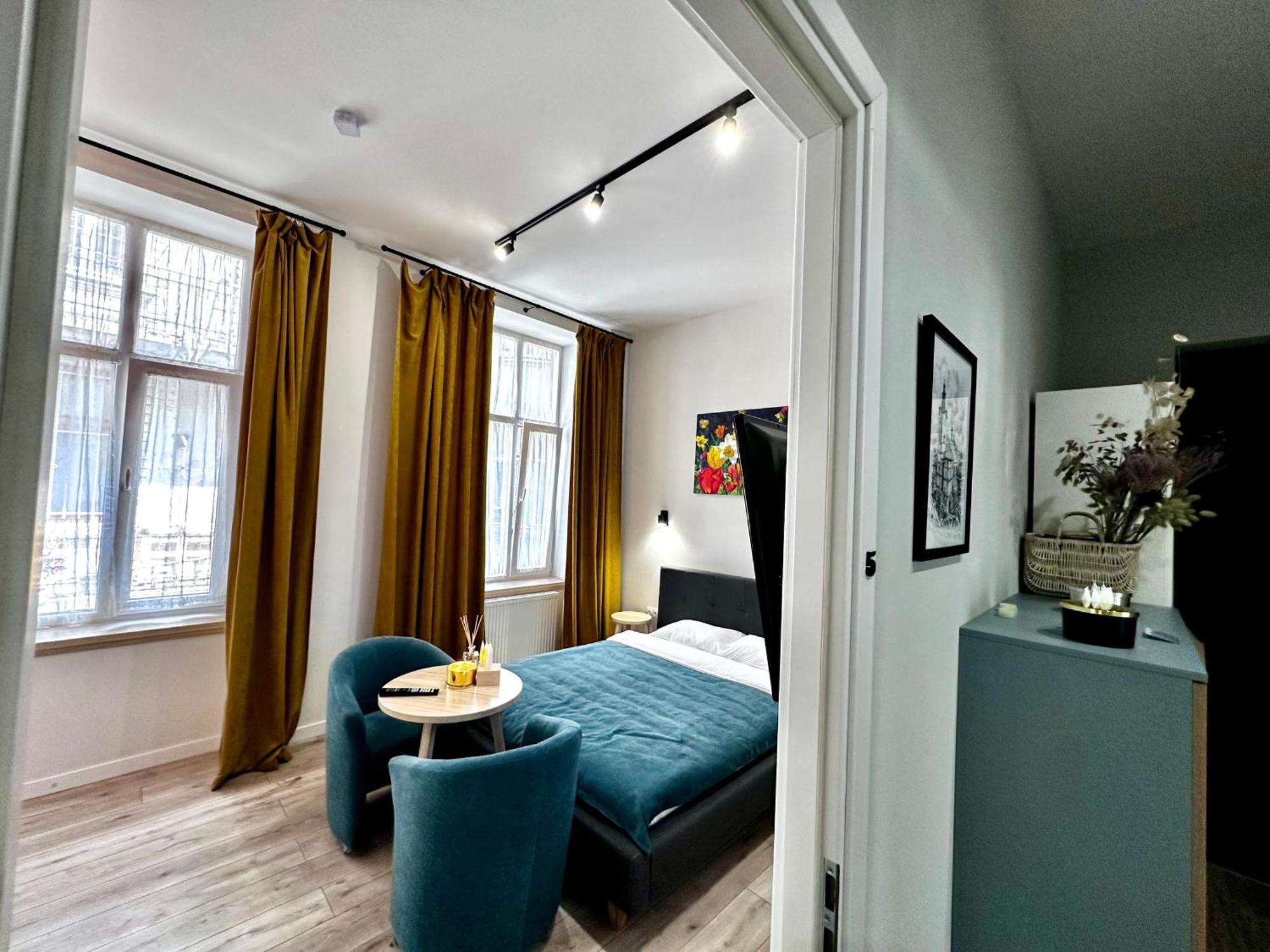 Hotel Gallery 21 Lviv Kültér fotó