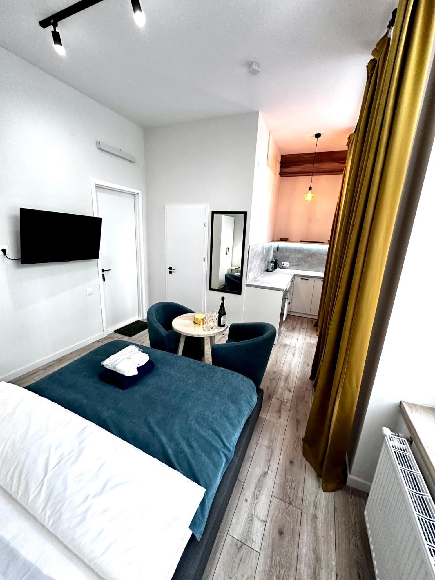 Hotel Gallery 21 Lviv Kültér fotó