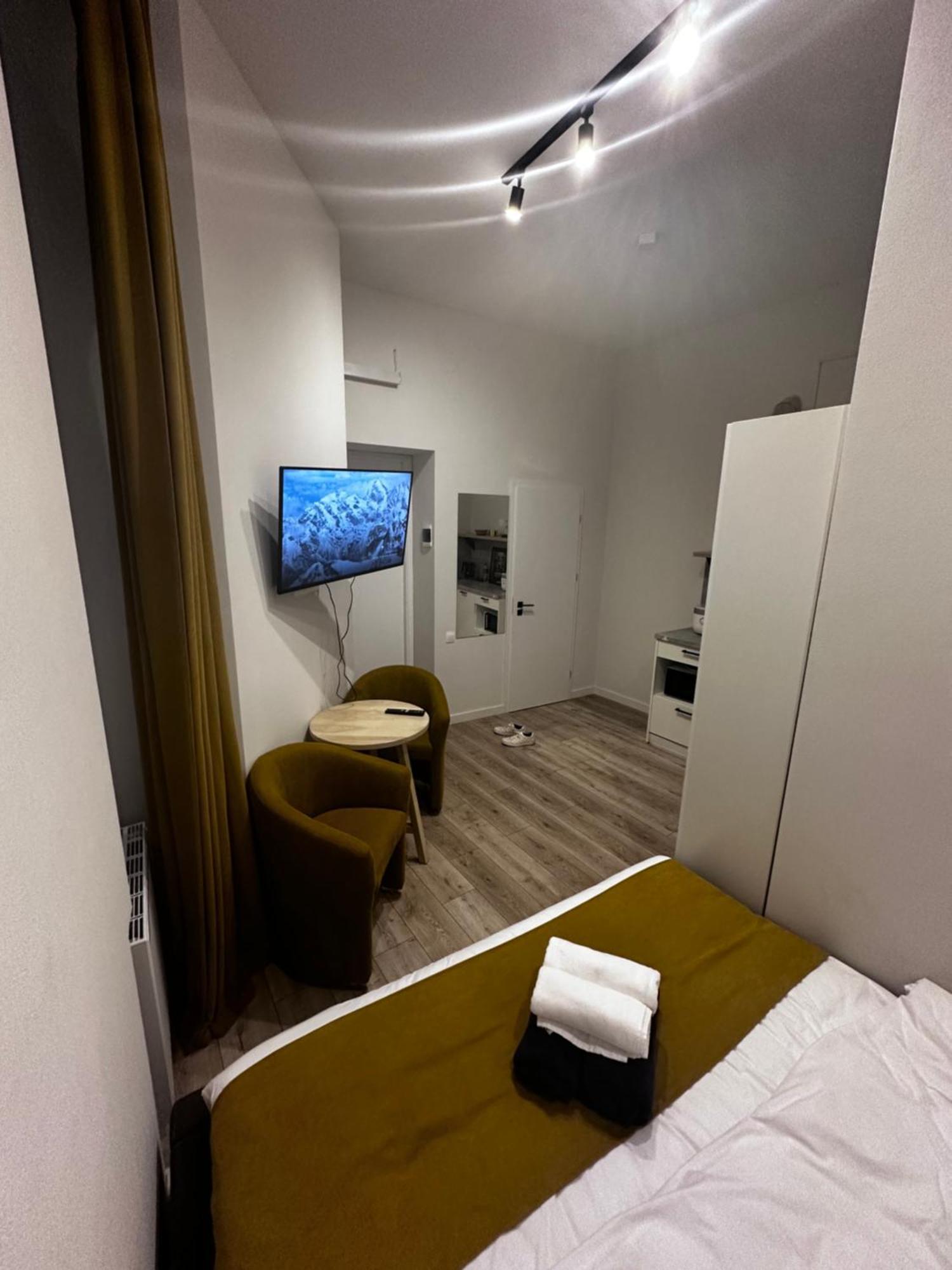 Hotel Gallery 21 Lviv Kültér fotó