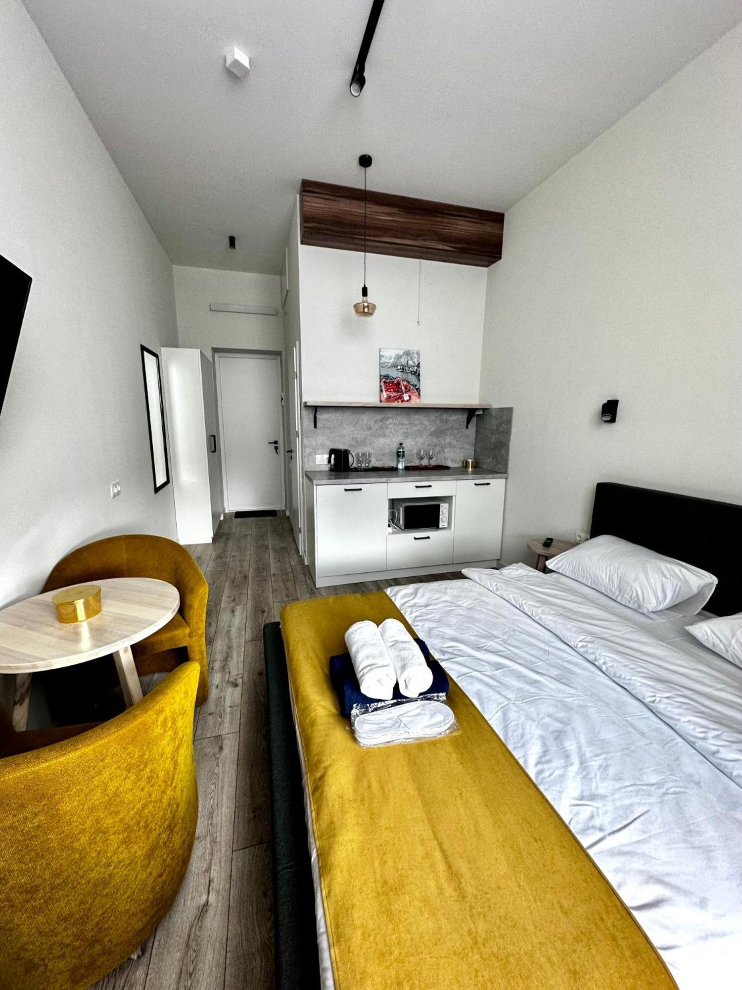 Hotel Gallery 21 Lviv Kültér fotó